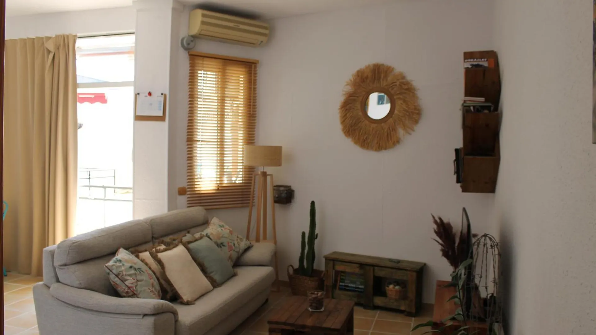 Habitacion En Piso Compartido Room In Shared Flat 托雷莫利诺斯